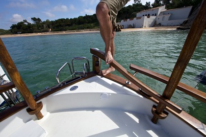 Alquiler Lancha MENORQUIN 27 Palamós