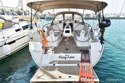Miete Segelboot Bavaria Yachtbau Bavaria Cruiser 37 - 3 cab. Trogir