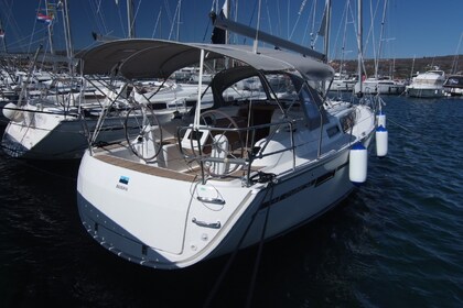 Alquiler Velero Bavaria Yachtbau Bavaria Cruiser 34 Punat