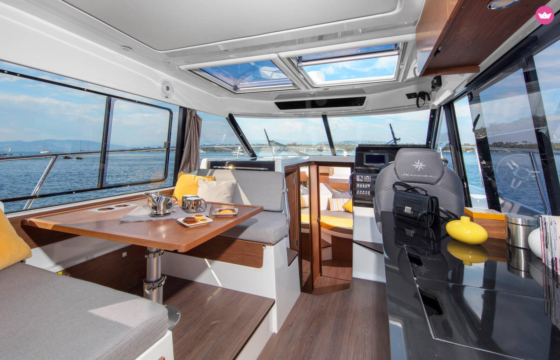 Bateau à moteur JEANNEAU MERRY FISHER 1095 300cv 6