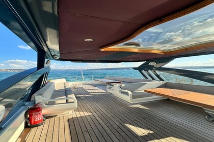 Bosphorus Yacht Tour: A Voyage Through Istanbul's Majesty