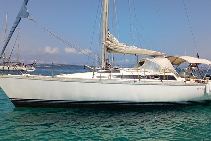 Hire Sailboat Jeanneau Sun Rise Hyères