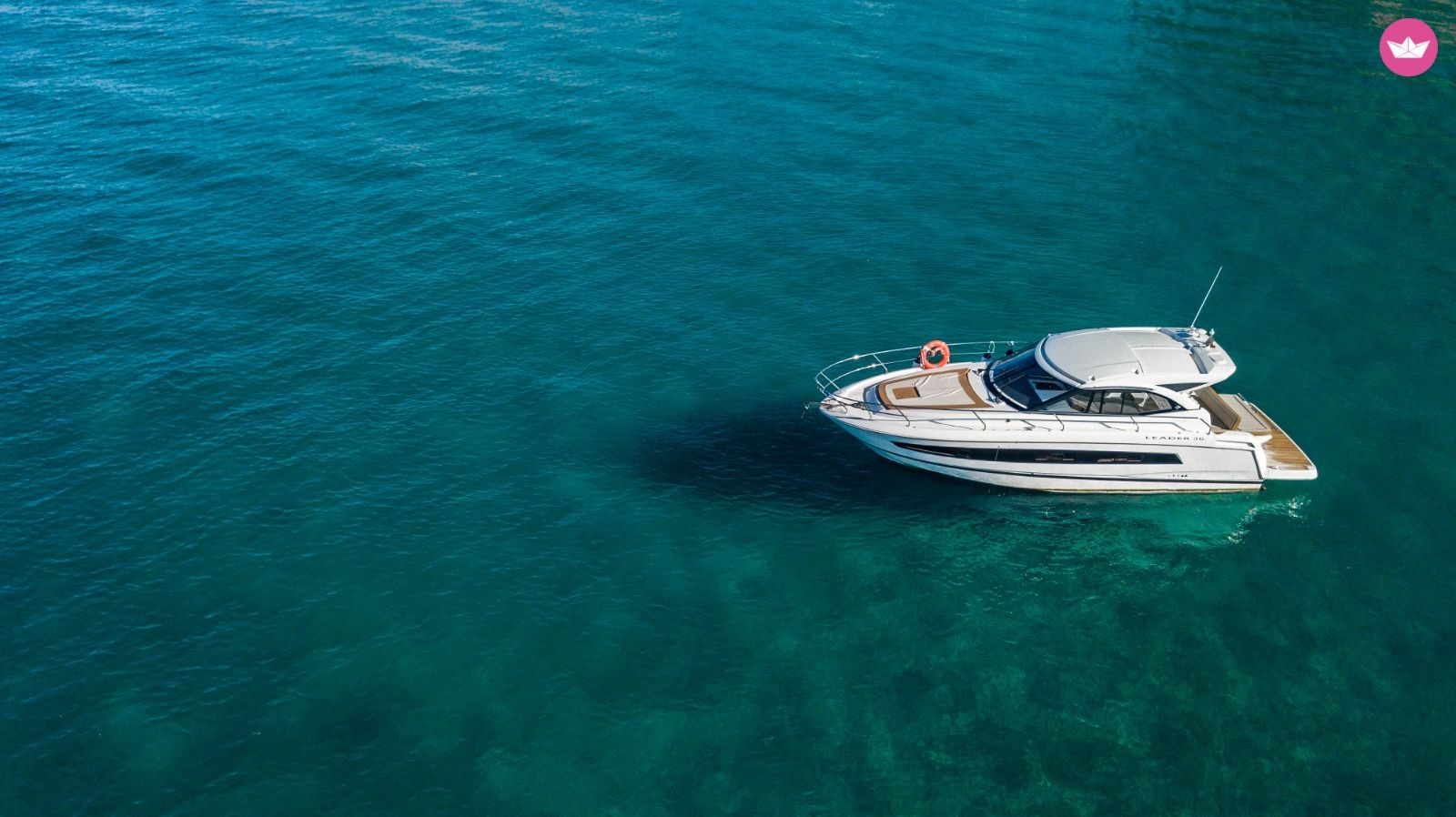Bateau à moteur Jeanneau Leader 40 600cv 3