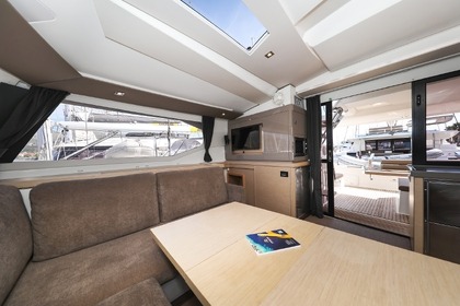 Verhuur Catamaran Fountaine- Pajot  Saona 47 Trogir
