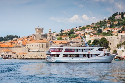 Charter Motor yacht MS Splendid Budgeted Dubrovnik