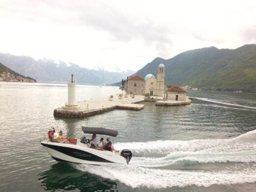 Oki Boats Barracuda 545