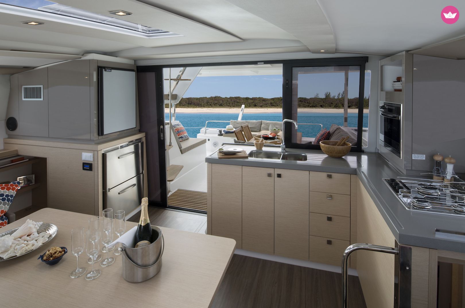 Fountaine Pajot Lucia 40