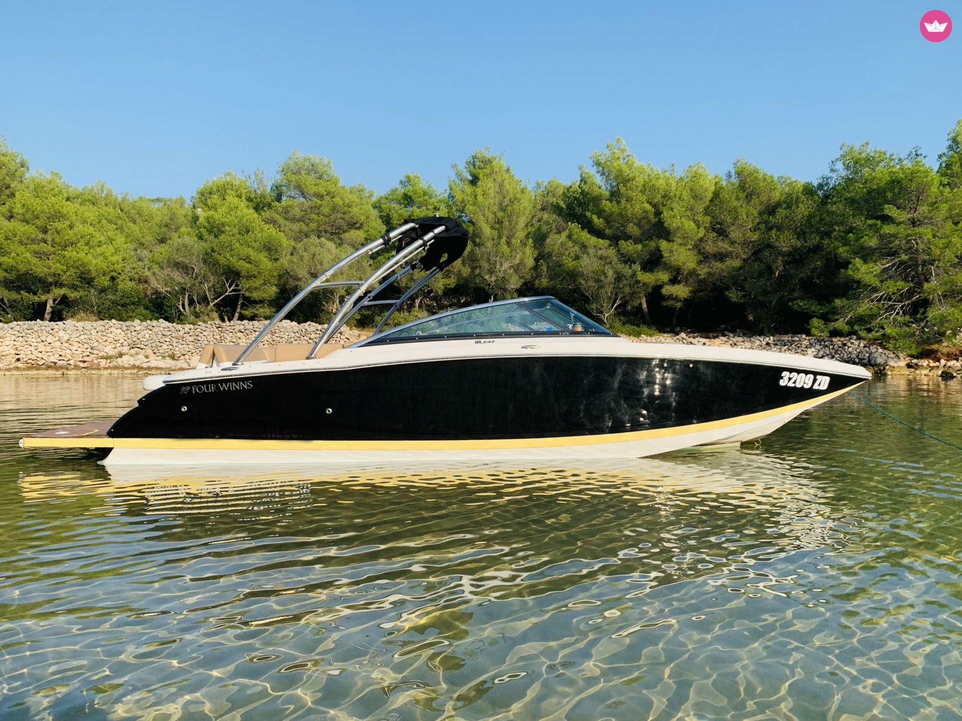 Four Winns 242 Sl in Zadar  