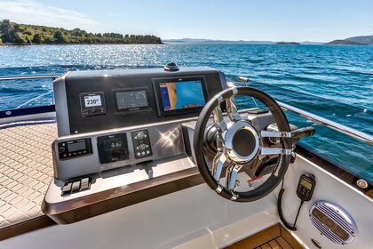 Galeon 420 Fly Amber Blue