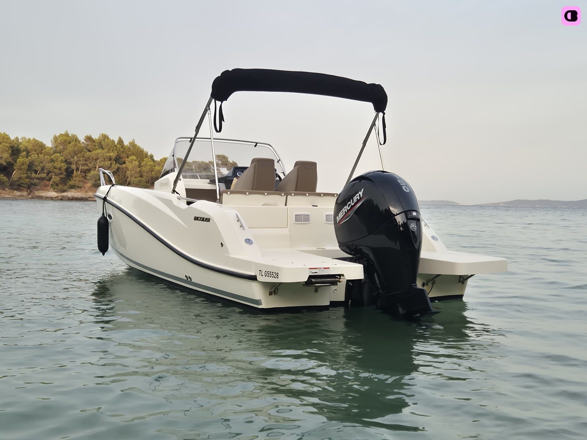 Bateau à moteur QUICKSILVER Sundeck 675 150cv 2