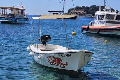 Miete Motorboot Jugoplastika pasara Hvar