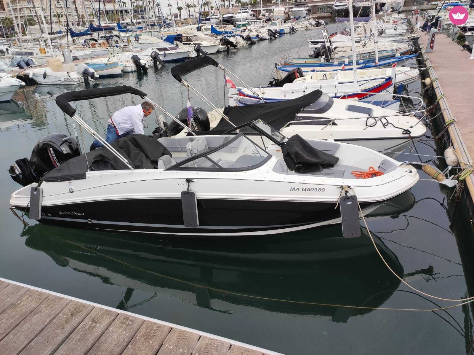 Bateau à moteur Bayliner VR5 bowrider 150cv 2