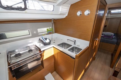 Hyra båt Segelbåt Jeanneau Sun Odyssey 440 Trogir