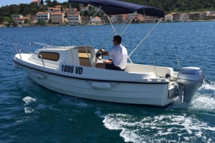 Hire Motorboat Adria 500 Tisno