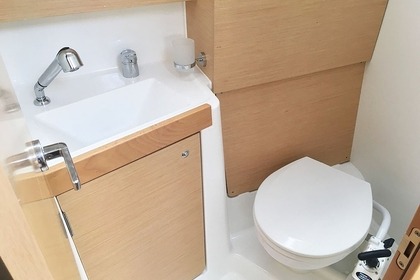 Oceanis 38.1 "TRICICLE"