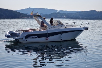 Location Bateau à moteur Faeton 730 sport Vigo