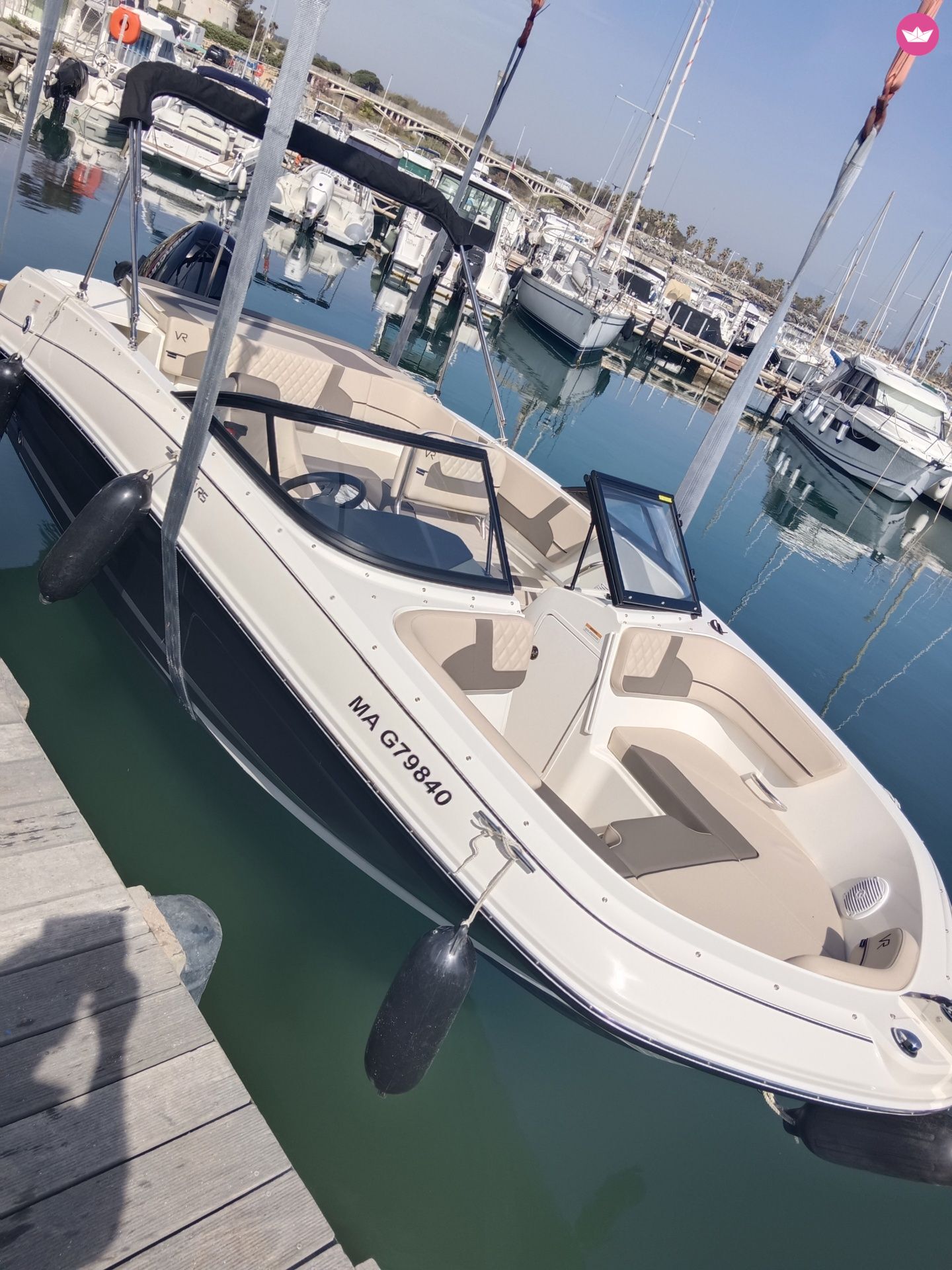 Bateau à moteur Bayliner VR5 bowrider 150cv 7