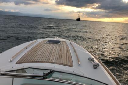 Luxurious Chris-Craft 34