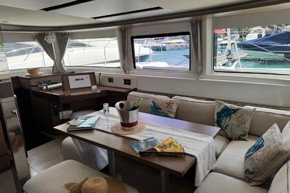 Hire Catamaran Lagoon L46 OV Victoria