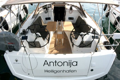 Ενοικίαση Ιστιοπλοϊκό σκάφος JEANNEAU SUN ODYSSEY 349 Κρκ