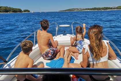 Hire Motorboat Nautitech Blueline 19 Poreč