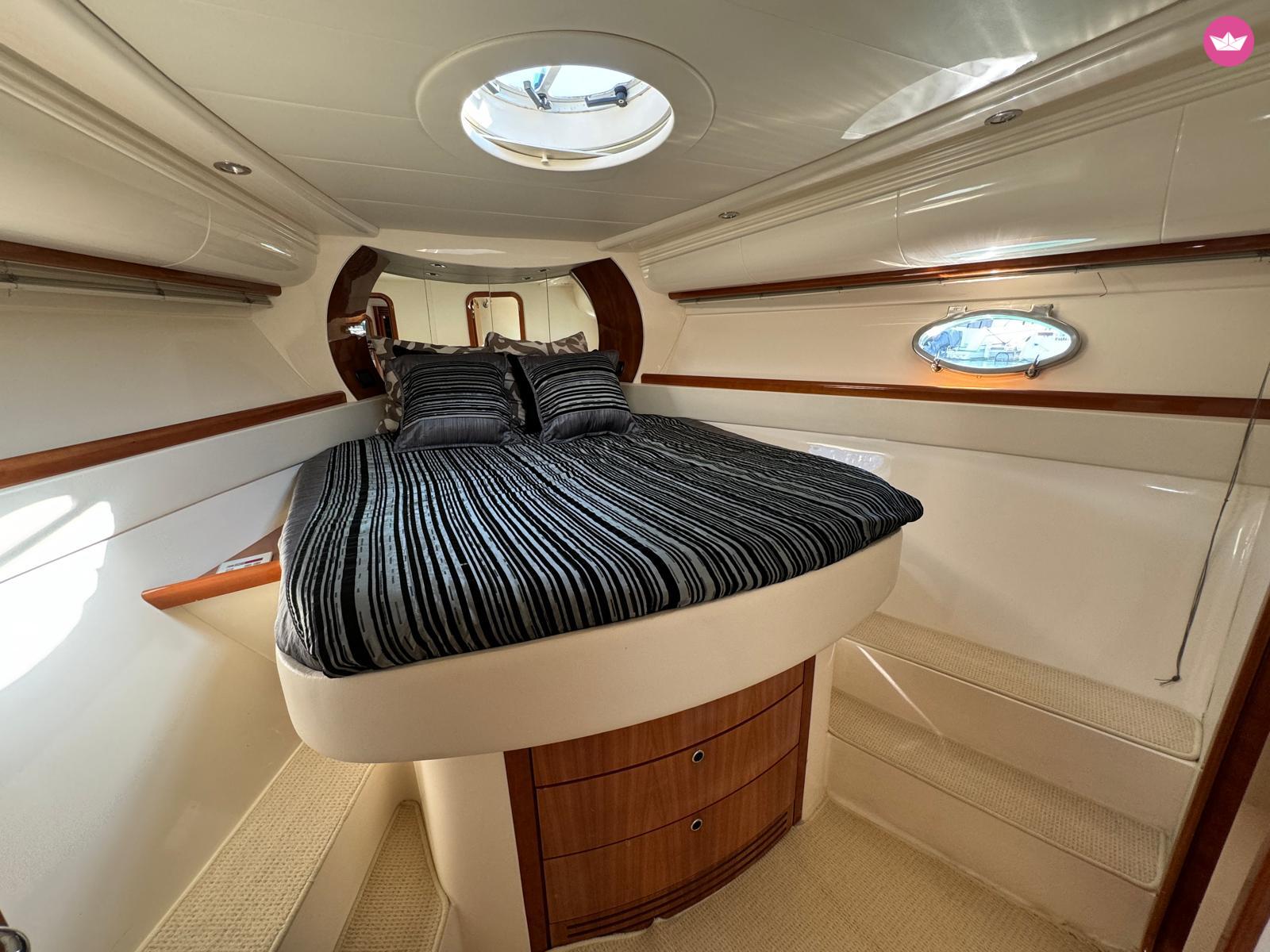 Bateau à moteur Pershing 43 647cv 5