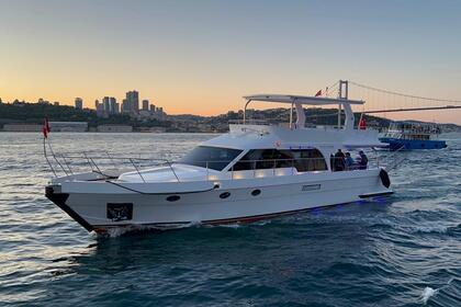 Rental Motor yacht 19m White KM B26 19m White KM B26 İstanbul