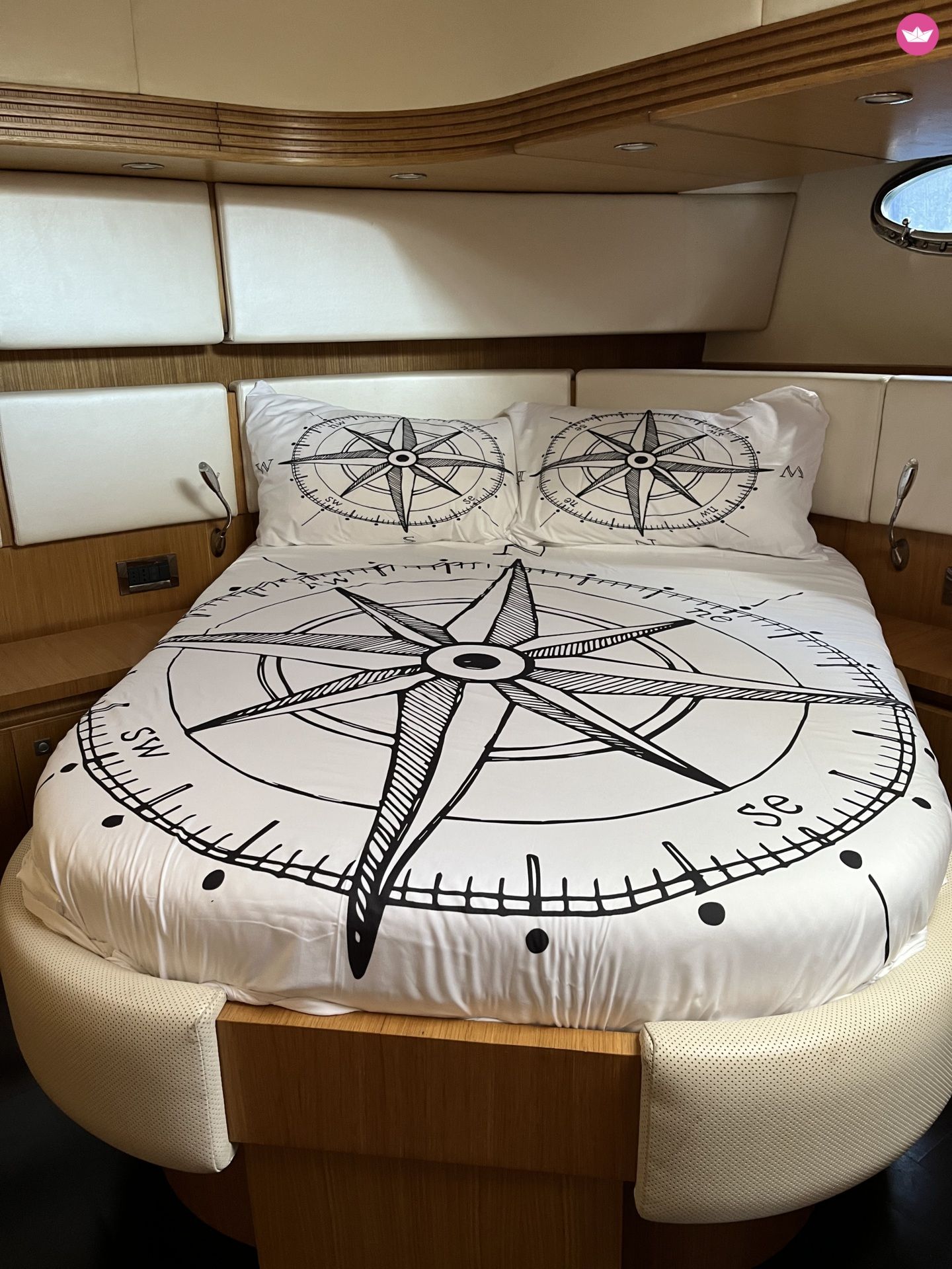 Czarteruj 63 Hard Top