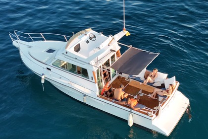 Rental Motorboat Fibre Sport 980 Badalona