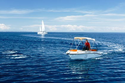 Rent a Boat - Be a Captain in Nikiti