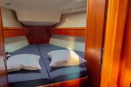 Jeanneau Sun Odyssey 43 avec skipper professionnel