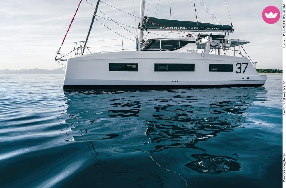 Catamaran Aventura AV 37 10m 2