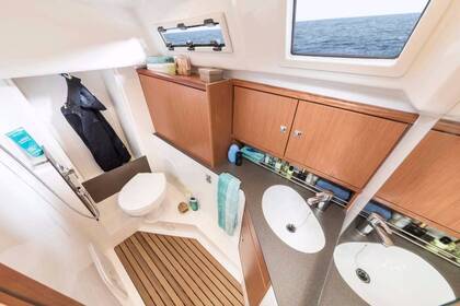 Hire Sailboat Bavaria Yachtbau Bavaria Cruiser 34 Elba