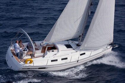 Charter Sailboat Bavaria Cruiser 32 Trogir