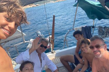 Grand soleil avec skipper.