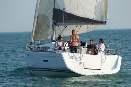 Rental Sailboat JEANNEAU Sun Odyssey 379 Kontokali