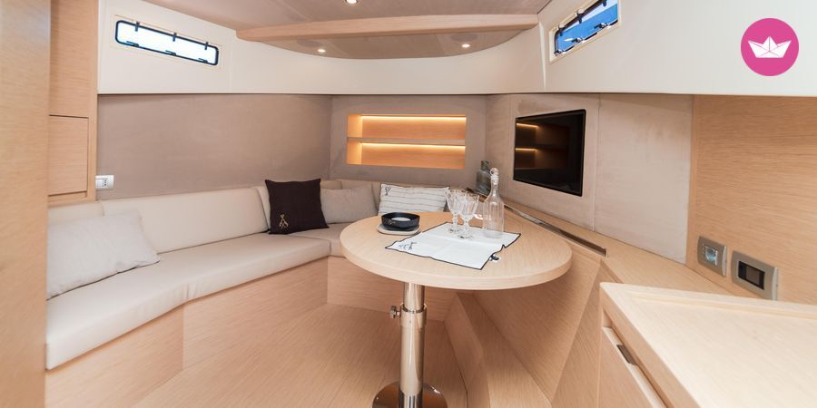 Bateau à moteur Solaris 44 open 870cv 7