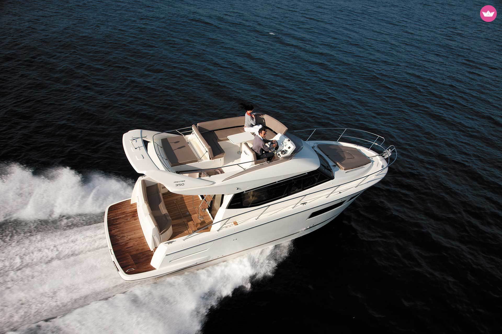 Bateau à moteur Jeanneau Prestige 350 Fly 440cv