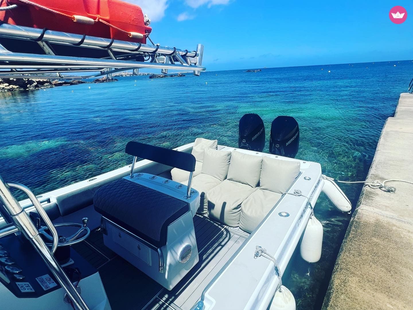 Bateau à moteur Contender 31open 600cv 6