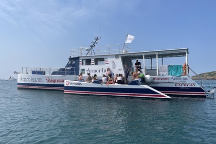 Location Bateau à moteur Trimaran Moteur Saint-Malo