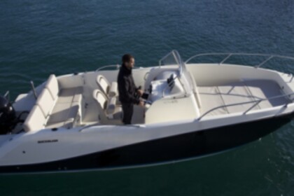 Charter Motorboat Quicksilver Activ 675 Open Opatija