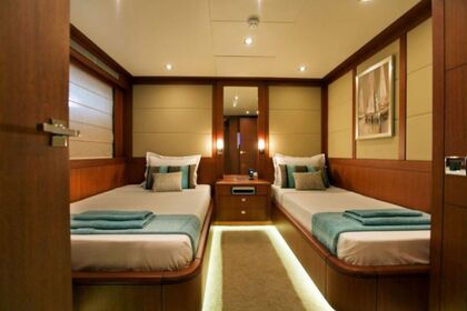 Gönnen Sie sich eine Auszeit auf einer 35m mit 4