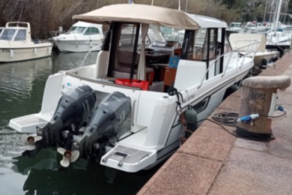 Miete Motorboot Jeanneau Merry Fisher 855 Cogolin