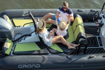 Location Semi-rigide GRAND D600 LUX La Grande-Motte