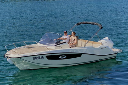 Rental Motorboat Quicksilver 675 Sundeck Tribunj
