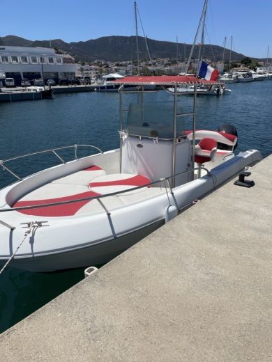 Argelès-sur-Mer Motorboat Sessa Marine Key Largo 22 alt tag text