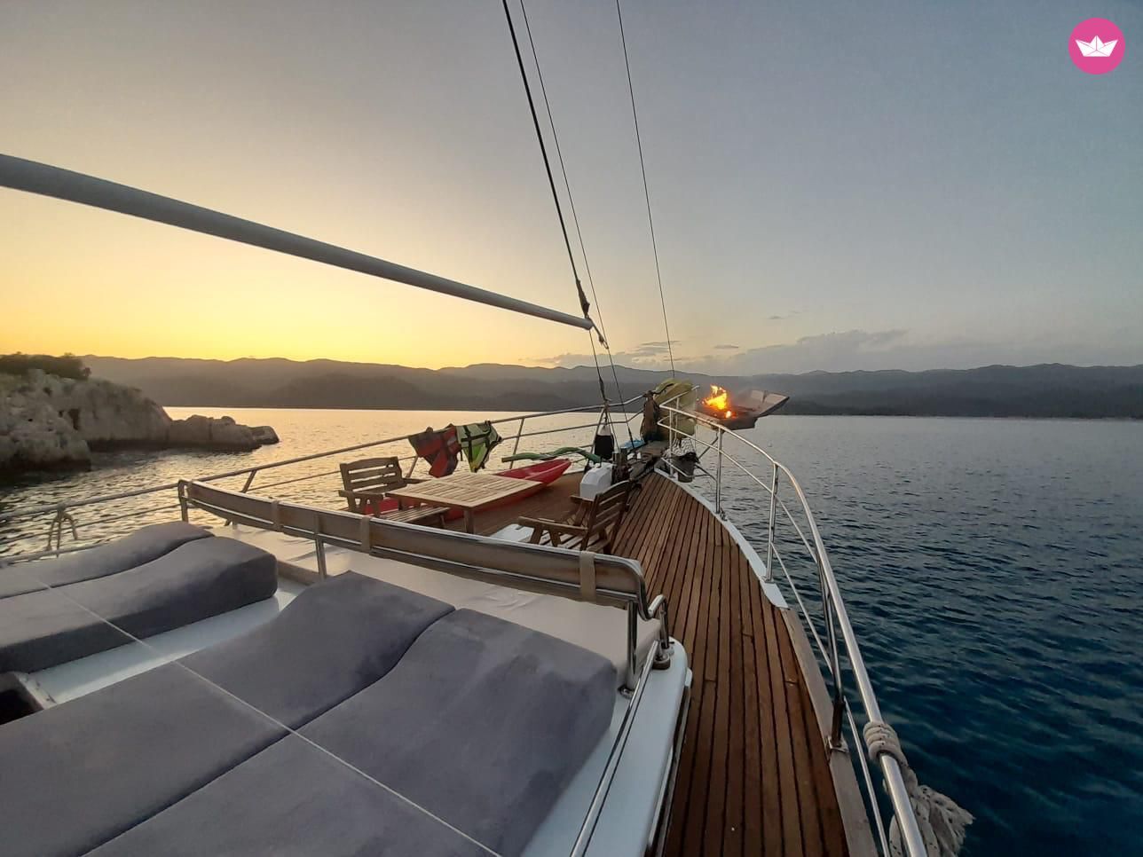 Goélette Traditional Gulet with a capacity of 8 people Ketch 19m 4