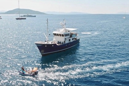 Ενοικίαση Μηχανοκίνητο γιοτ EPIC FISHING BOAT VRIPACK FISHING EXPEDITION 69 Σαλαμίνα