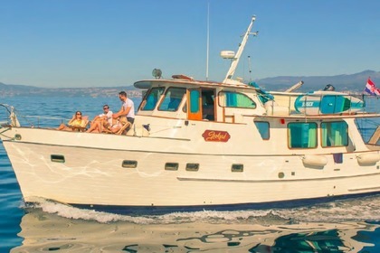 Czarter Łódź motorowa GRAND BANKS Alaskan Rijeka