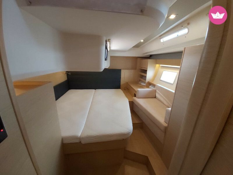 Rent Hanse 548